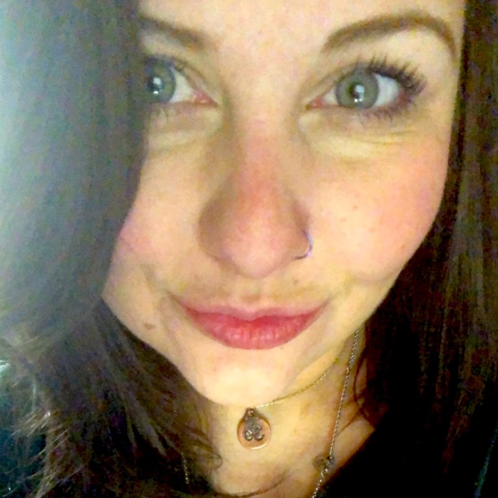 Meet your Posher, Kyna